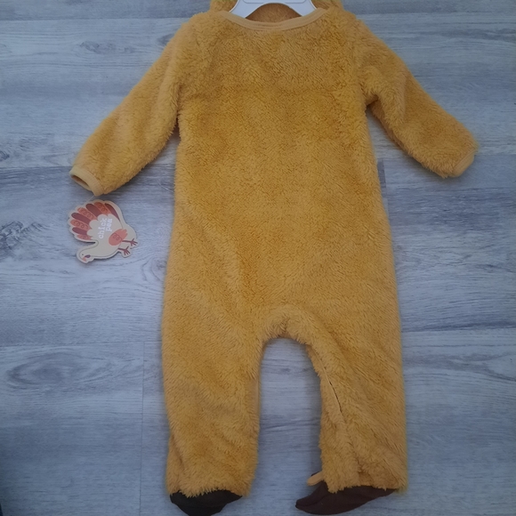 Mommy's Little Turkey Onesie Set - Picture 4 of 4
